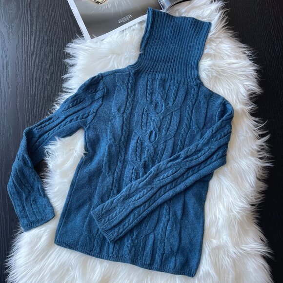 Size XS Turtleneck Wool Butterfly Blue Sweater Price Firm  In excellent Pre-owne - Picture 1 of 8